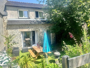 Maison confortable à Pontorson avec jardin clôturé